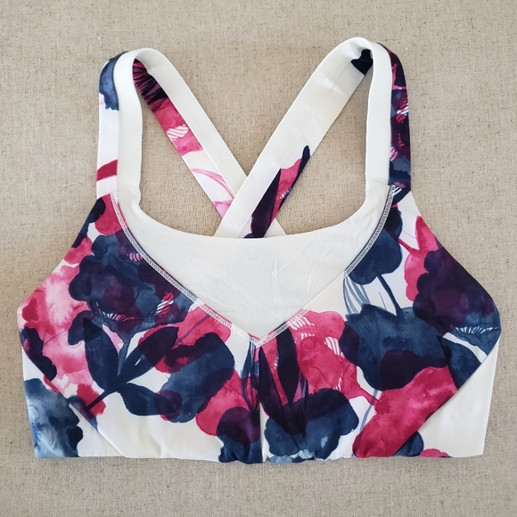 Lululemon – On Your Way Bra Pink & Blue Flower Print Cross Back 6 - Picture 1 of 3